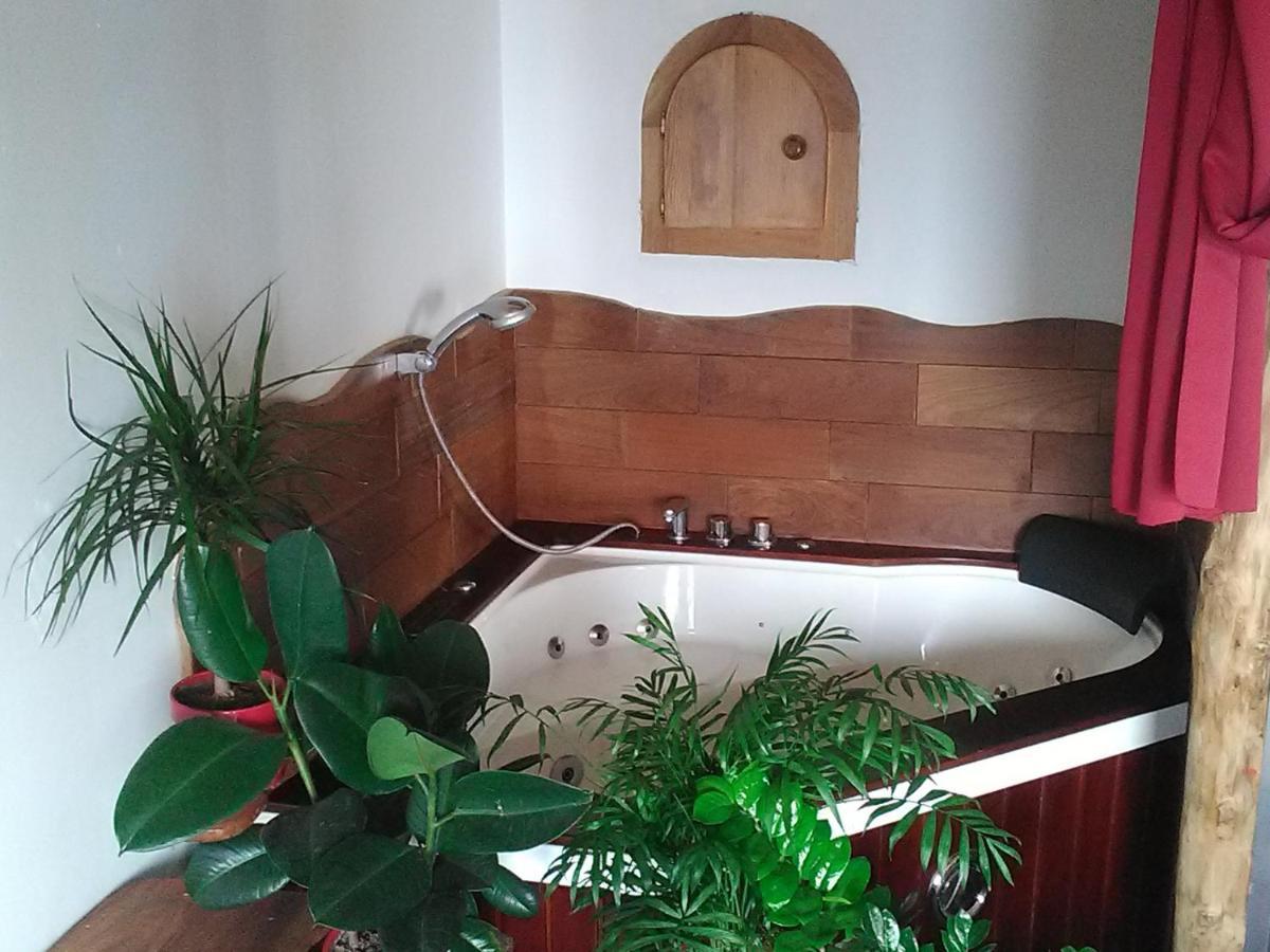 Coin De Paradis Vue Dominante Sur Mer, Montagne Et Tour Genoise Avec Jacuzzi Pino Ngoại thất bức ảnh